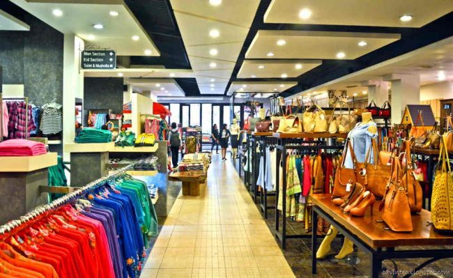 Produk Fashion di Rumah Mode Bandung, Lokasi Dan Jam Buka Rumah Mode Bandung, Rute Perjalanan Menuju Ke Rumah Mode Bandung, Aneka Fasilitas Rumah Mode Bandung, Keistimewaan Factory Outlet Rumah Mode, Berapa Harga Di Rumah Mode Bandung?, Tempat Wisata Belanja Terbesar di Bandung