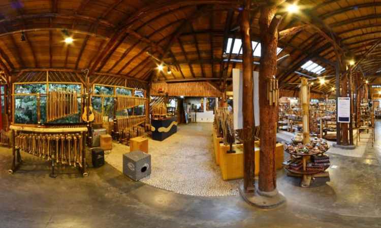 Souvenir Angklung via Lokasiwisatabandung