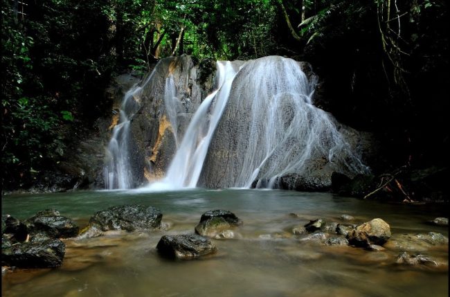 Air Terjun Kuta Malaka via youtube, 1. Wahana Impian Malaka 69, 2. Taman Rusa Aceh Besar, 3. Jantho Panorama Park, 4. Pantai Lhokseudu, 5. Pantai Babah Dua, 6. Pantai Lampuuk, 7. Pantai Ujong Batee, 8. Air Terjun Suhom, 9. Air Terjun Kuta Malaka, 10. Air Terjun Peukan Biluy, 11. Taman Hutan Raya Pocut Meurah Intan, 12. Waduk Keuliling, 13. Pantai Lhoknga, 14. Teluk Jantang, 15. Bukit Gundul Semeuregui, 16. Lhok Seudu, 17. Pucok Krueng, 18. Wisata Sungai Brayeung, 19. Benteng Inong Balee, 20. Bukit Lamreh, 21. Pasir Putih, 22. Mon Ceunong, 23. Pemandian Air Panas “Ie Seueum”, 24. Kolam Mata Ie, 25. Taman Wisata Burung Dara, 26. Ilalang Park, 27. Lhok Mata Ie Ujong Pancu, 28. Air Terjun Elnaja, 29. Pantai Lambaro, 30. Rumah Cut Nyak Dhien, 31. Pantai Penyu, 32. Kebun Kurma Barbate, 33. Gunung Seulawah, 34. Pusat Latihan Gajah, 35. Pantai Lhok Mee