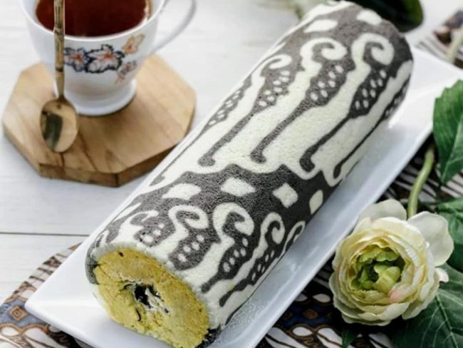 Bolu gulung batik via IG @gallerycakes_n_cookies