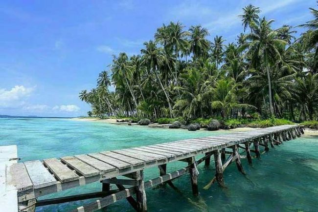 Pulau Tailana via IG @Yusufendy, 1. Kolam renang singapura waterboom, 2. Pulau Tailana , 3. Pantai Amandangan, 4. Pulau Palambak , 5. Danau Tana Bara, 6. Air Terjun Lae Gecih, 7. Pulau Bengkaru , 8. Danau Cingkam, 9. Pantai Cemara Indah – Pantai Gosong Telaga, 10. Wisata Pulau Banyak , 11. Pulau Malelo , 12. Kemah di Pulau Asok , 13. Pulau Lambudung , 14. Pulau Rangit , 15. Danau Bungara , 16. Hutan Rawa Singkil , 17. Pulau Tuangku , 18. Pantai Pulo Sarok, 19. Wisata Pulo Madura Rimo, 20. Pulau Lamun, 21. Pulau Pabisi, 22. Air Terjun Lae Petal, 23. Pulau Sikandang, 24. Pulau Panjang, 25. Air Terjun Kedabuhan