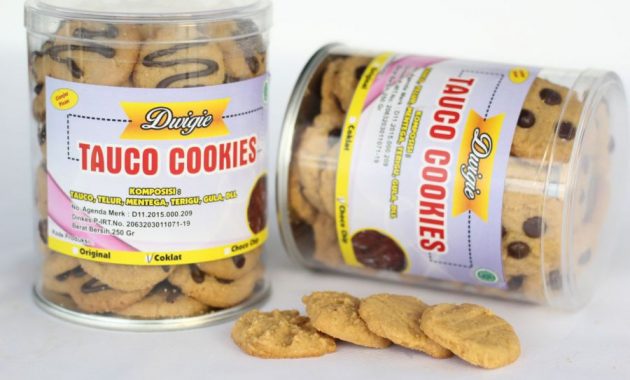Tauco Cookies via dwigiecom, 1. Roti Manis Tan Keng Cu, 2. Laksa Cianjur, 3. Mie Ayam Mang Memed, 5. Sate Ayam Bumi Nini, 6. Kentang Stik, 7. Asinan dan Manisan Buah, 8. Batagor Cianjur, 9. Tauco, 10. Moci, 11. Roti Popon, 12. Bubur Cianjur, 13. Nasi Pepes khas Cianjur, 14. Sate Maranggi, 15. Keripik Singkong, 16. Bandrek khas Cianjur, 17. Tauco Cookies, 18. Pesmol Kembung, 19. Ikan Bakar khas Cianjur, 20. Sambel Hejo, 21. Beras Pandanwangi, 22. Marici Putumayang, 23. Rogan Sop, 24.  Bakso Balungan Cianjur