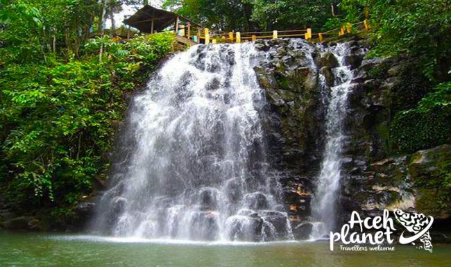 Wisata Alam Penuntungan via Aceh Planet, 1. Irigasi Sungai Namo Buaya, 2. Air Terjun Kedabuhan , 3. Arung Jeram Lae Kombih, 4. Wisata Alam Penuntungan, 5. Air Terjun SKPC, 6. Jembatan Rundeng, 7. Silangit Singgersing , 8. Taman Hutan Rakyat Lae Kombih, 9. Pemandian Nantampuk Mas, 10. Air Terjun Batu Napal , 11. Makam Syekh Hamzah Al-Fansuri, 12. Lapangan Beringin, 13. Kolam Kasman, 14. Area Wisata Sikelang, 16. Taman Kota Subulussalam, 17. Ekowisata Lae Soraya, 18. Kebun Buah Naga Longkib, 19. Kebun Buah Salak, 20. Wisata Kuliner di Garuda Duo