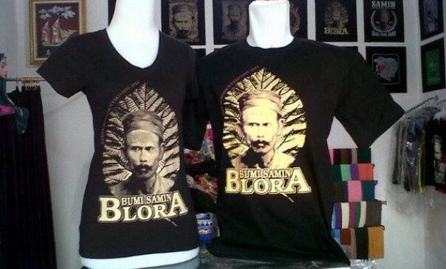 Baju Kaos Samin via twittercom, 1. Batik Blora, 2. Baju Kaos Samin, 3. Kue Gendu, 4. Ungker Khas Blora, 5. Egg Roll, 6. Abon Lele, 7. Souvenir Barongan, 8. Gembol Jati, 9. Sate Jagal Khas Blora, 10. Lontong Tahu & Lontong Sayur, 11. Sate Kambing khas Blora, 12. Sate Daging Sapi khas Blora, 13. Sego Kobong, 14. Soto Klethuk, 15. Pecel Pincuk, 16. Tape Sugihan, 17. Es Jati, 18. Opor Ayam Jawa, 19. Jajanan Dumbeg, 20. Manco khas Blora, 21. Wedang Cemohe, 22. Peli Kipu, 23. Asem – asem Ayam
