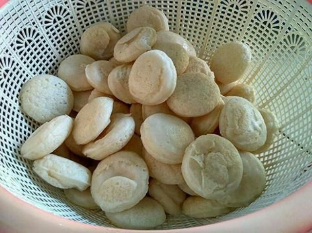 Cimplo via Twitter, 1. Buah Mangga, 2. Dodol Laragudig, 3. Sirup Mangga, 4. Keripik Buah Mangga, 5. Rumbah, 6. Burbacek, 8. Blengep Cotot, 9. Kerupuk Bonggol Pisang, 10. Geblog, 11. Karedok, 12. Pedesan Entok, 13. Dodol Pelem, 14. Wedang Sereh, 15. Cuwing, 16. Orog – orog, 17. Wajik, 18. Mie Ragit, 19. Bubur Gintir, 20. Cimplo, 21. Petis, 22. Lepet, 23. Dongkal, 24. Emping Melinjo, 25. Kerupuk Udang, 26. Terasi, 27. Kerupuk Kulit Ikan, 28. Keripik Tike, 29. Aneka Ikan Asin, 30. Ikan Asin Jambal Roti, 31. Dodol Gula Merah, 32. Dodol Lolos, 33. Serabi, 34. Glintir, 35. Ketan Tutu, 36. Jalabiya, 37. Kue Cikak, 38. Blencong, 39. Pindang Gombyang Manyung, 40. Kaos Kafka Indramayu, 41. Nagasari, 42. Nasi Lengko, 43. Blendung Jagung