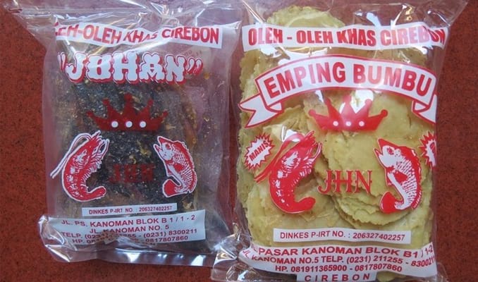 Emping, 1. Empal Gentong, 2. Nasi Jamblang, 3. Docang, 4. Mie Koclok, 5. Nasi Lengko, 6. Sate Kalong, 7. Teh Poci, 8. Kerupuk Melarat, 9. Tahu Gejrot, 10. Bubur Sop, 11. Empal Asem Amarta, 12. Serabi, 13. Terasi Cirebon, 14. Gado – gado Ayam, 15. Sirup Tjampolay, 16. Kerupuk Udang, 17. Tape ketan Daun Jambu, 18. Rengginang, 19. Ikan Asin, 20. Growolan, 21. Kerupuk Kulit (Kerupuk Lambak), 22. Ondal Andil, 23. Gadungan, 24. Rarawuan, 25. Gepu, 26. Apem, 27. Wajik Komplang, 28. Emping, 29. Kue Gapit, 30. Jeniper (jeruk nipis peras), 31. Gula Batu, 32. Tahu Petis, 33. Sambal Asem, 34. Cirebon Kelana, 35. Cirebon Sultana, 36. Aci Dikoko, 37. Toko Daud, 38. Kue Satu, 39. Atom Kocir Bakpia’e Wong Cirebon, 40. Jambal Roti, 41. Batik Cirebon, 42. Keripik Tempe Sagu