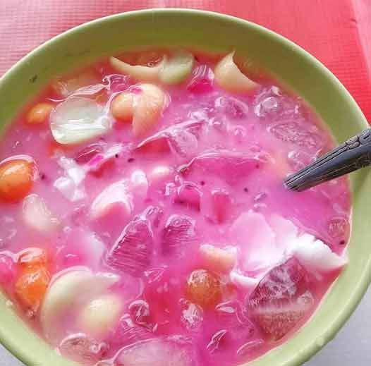 Es Walikota via IG @aurreliatwelu, 1. Opak Ketan Rawagede, 2. Gegeplak Karawang, 3. Kue Ali Khas Karawang, 4. Kawista Madu, 5. Serabi Hijau, 6. Ikan Gabus Bumbu Pucung, 7. Soto Gempol, 8. Tahu Bambu, 9. Kue Gonjing, 10. Soto Sadang, 11. Soto Tangkar, 12. Nasi Liwet, 13. Ayam Goreng Sajolna, 14. Pepes Jambal, 15. Kerupuk Bontot, 16. Dodong Hideung, 17. Rengginang Ketan, 18. Bolu Kijing, 19. Jojongkong, 20. Gandasturi, 21. Kue Semprong, 22. Es Walikota, 23. Brownies Duren, 24. Telur Asin Bakar Batik, 25. Kue Lapis Tape, 26. Tahu Bumbu, 27. Pepes Walahar Khas Karawang