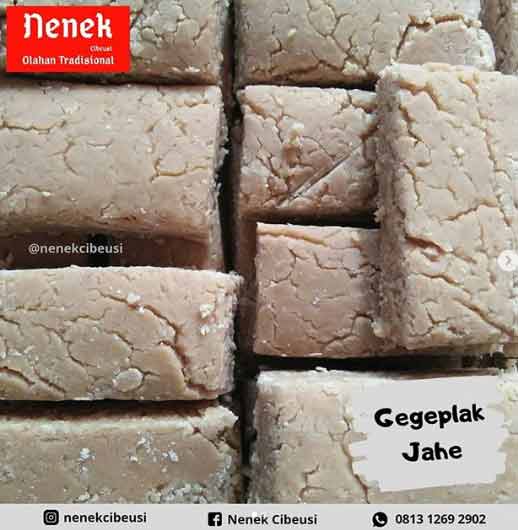 Gegeplak Karawang via IG @nenekcibeusi, 1. Opak Ketan Rawagede, 2. Gegeplak Karawang, 3. Kue Ali Khas Karawang, 4. Kawista Madu, 5. Serabi Hijau, 6. Ikan Gabus Bumbu Pucung, 7. Soto Gempol, 8. Tahu Bambu, 9. Kue Gonjing, 10. Soto Sadang, 11. Soto Tangkar, 12. Nasi Liwet, 13. Ayam Goreng Sajolna, 14. Pepes Jambal, 15. Kerupuk Bontot, 16. Dodong Hideung, 17. Rengginang Ketan, 18. Bolu Kijing, 19. Jojongkong, 20. Gandasturi, 21. Kue Semprong, 22. Es Walikota, 23. Brownies Duren, 24. Telur Asin Bakar Batik, 25. Kue Lapis Tape, 26. Tahu Bumbu, 27. Pepes Walahar Khas Karawang