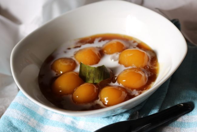 Glintir, 1. Buah Mangga, 2. Dodol Laragudig, 3. Sirup Mangga, 4. Keripik Buah Mangga, 5. Rumbah, 6. Burbacek, 8. Blengep Cotot, 9. Kerupuk Bonggol Pisang, 10. Geblog, 11. Karedok, 12. Pedesan Entok, 13. Dodol Pelem, 14. Wedang Sereh, 15. Cuwing, 16. Orog – orog, 17. Wajik, 18. Mie Ragit, 19. Bubur Gintir, 20. Cimplo, 21. Petis, 22. Lepet, 23. Dongkal, 24. Emping Melinjo, 25. Kerupuk Udang, 26. Terasi, 27. Kerupuk Kulit Ikan, 28. Keripik Tike, 29. Aneka Ikan Asin, 30. Ikan Asin Jambal Roti, 31. Dodol Gula Merah, 32. Dodol Lolos, 33. Serabi, 34. Glintir, 35. Ketan Tutu, 36. Jalabiya, 37. Kue Cikak, 38. Blencong, 39. Pindang Gombyang Manyung, 40. Kaos Kafka Indramayu, 41. Nagasari, 42. Nasi Lengko, 43. Blendung Jagung