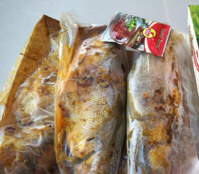 Ikan Bandeng via Warungbandengpresto.blogspotcom, 1. Kerupuk Tulang Bandeng, 2. Crispy Ikan Serinding, 3. Abon Ikan Bandeng, 4. Ikan Bandeng, 5. Bawang Merah, 6. Kerupuk Rumput Laut, 7. Bawang Goreng, 8. Telur Asin Rasa Udang, 9. Kerupuk Telur Asin Khas Brebes, 10. Terasi Brebes, 11. Ketan Penchok, 12. Batik Brebes, 13. Kerupuk Telur Asin
