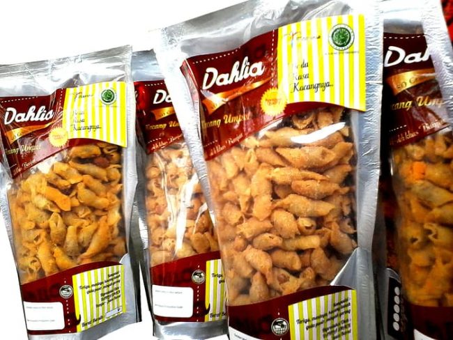 Kacang Umpet, 1. Rangicok, 2. Mih Iteng, Mie Lidi khas Banjar, 3. Galendo dan Sale Pisang, 4. Kacang Umpet, 5. Bakso Gawier, 6. Sambal Khas Banjar, 7. Mie Bebek dan Nasi Bakar, 8. Nasi Timbel, 9. Kupat Tahu Pak Ujang, 10. Bakso M Penjol, 11. Goreng Manuk, 12. Mie Ayam OSIS Kenanga, 13. Bakso Sari Rasa H. Ayo Sunaryo, 14. Pepes Lubang, 15. Pepes Ikan, 16. Mie Ayam Bakso Mang Endut, Cisaga