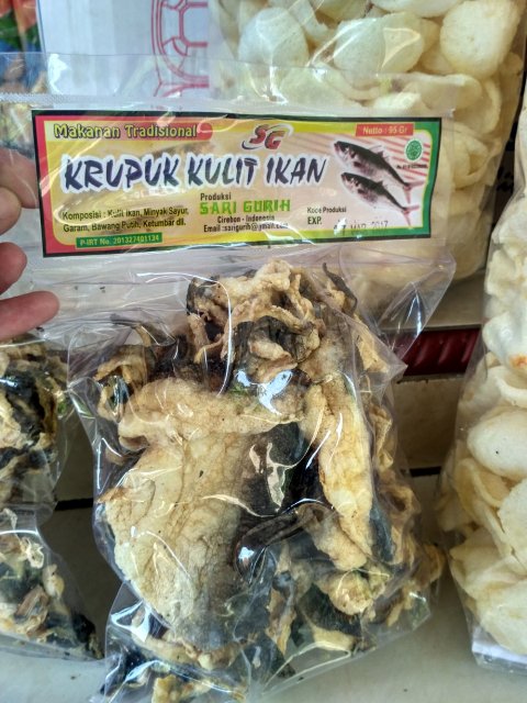 Kerupuk Kulit Ikan via Bukalapak, 1. Buah Mangga, 2. Dodol Laragudig, 3. Sirup Mangga, 4. Keripik Buah Mangga, 5. Rumbah, 6. Burbacek, 8. Blengep Cotot, 9. Kerupuk Bonggol Pisang, 10. Geblog, 11. Karedok, 12. Pedesan Entok, 13. Dodol Pelem, 14. Wedang Sereh, 15. Cuwing, 16. Orog – orog, 17. Wajik, 18. Mie Ragit, 19. Bubur Gintir, 20. Cimplo, 21. Petis, 22. Lepet, 23. Dongkal, 24. Emping Melinjo, 25. Kerupuk Udang, 26. Terasi, 27. Kerupuk Kulit Ikan, 28. Keripik Tike, 29. Aneka Ikan Asin, 30. Ikan Asin Jambal Roti, 31. Dodol Gula Merah, 32. Dodol Lolos, 33. Serabi, 34. Glintir, 35. Ketan Tutu, 36. Jalabiya, 37. Kue Cikak, 38. Blencong, 39. Pindang Gombyang Manyung, 40. Kaos Kafka Indramayu, 41. Nagasari, 42. Nasi Lengko, 43. Blendung Jagung