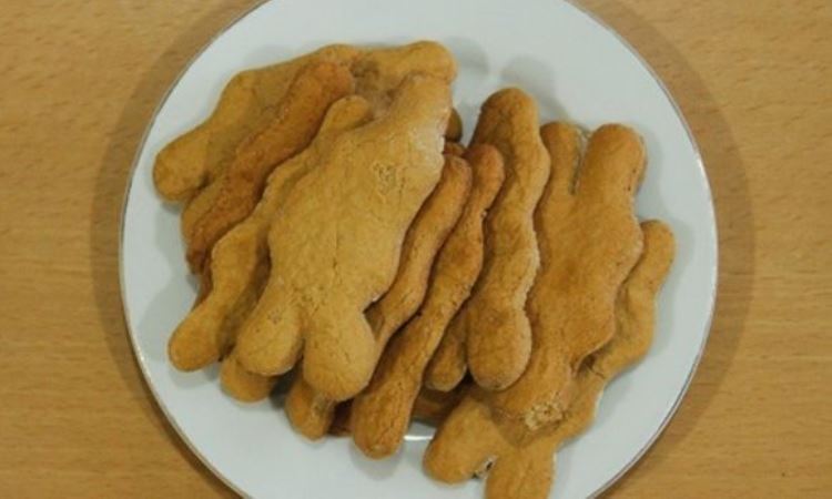 Kue Jahe via Pikiran Raykyat, 1. Kue Mochi Lampion, 2. Bandros Mang Ata, 3. Tutug Oncom, 5. Roti Priangan, 6. Nasi Uduk Ungu, 7. Bolu Pisang, 8. Surabi khas Sukabumi, 9. Sekoteng Singapore, 10. Bubur Ayam, 11. Coklat Unaichoco, 12. Mie Bakso Super H Achmad Sudja’i, 13. Bubur Ayam Bu Nut, 14. Mie Goreng, 16. Wedang Ronde, 17. Leor Daging, 18. Nasi Hijau, 19. Kue Jahe, 20. Sagon Bakar, 21. Pepes Ikan, 22. Pisang Coklat Cakra, 23. Ciuk, 24. Deblo, 25. Sate Aci, 26. Kuliner Odeon, 27. Teci, 28. Japlak, 29. Aneka Kerajinan Batu, 30. Kerajinan Bambu, 31. Aneka Kerajinan Tanduk