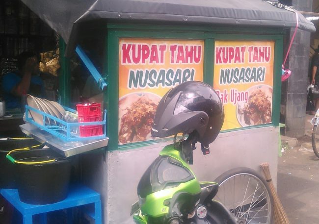Kupat Tahu Pak Ujang, 1. Rangicok, 2. Mih Iteng, Mie Lidi khas Banjar, 3. Galendo dan Sale Pisang, 4. Kacang Umpet, 5. Bakso Gawier, 6. Sambal Khas Banjar, 7. Mie Bebek dan Nasi Bakar, 8. Nasi Timbel, 9. Kupat Tahu Pak Ujang, 10. Bakso M Penjol, 11. Goreng Manuk, 12. Mie Ayam OSIS Kenanga, 13. Bakso Sari Rasa H. Ayo Sunaryo, 14. Pepes Lubang, 15. Pepes Ikan, 16. Mie Ayam Bakso Mang Endut, Cisaga