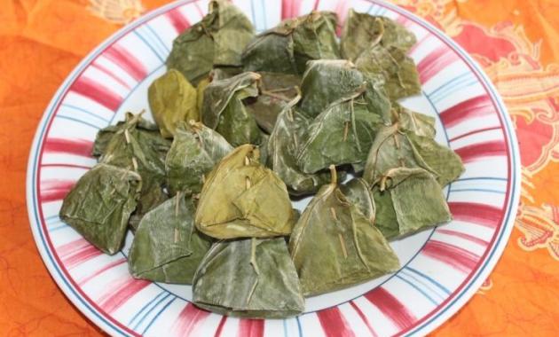Papais Cisaat, 1. Keripik Nanas, 2. Dodol Nanas, 3. Nanas Simadu Khas Subang, 4. Coklat Nanas Khas Subang, 5. Delipel, 6. D’Bubuy Ma’ Atik, 7. Ikan Lapan Crispy, 8. Tape Ketan atau Peuyeum Ketan, 9. Bubuy Ayam Subang, 10. Nasi Liwet, 11. Tutut Soding, 12. Oncom Dawuan Subang, 13. Pinadrink, 14. Kerupuk Miskin khas Subang, 15. Abon Jantung Pisang, 16. Gitrek Singkong, 17. Gepuk Daging, 18. Rambutan Kalijati, 19. Sirup Nanas, 20. Abon Ikan Nila, 21. Bolu Nanas Subang, 22. Beras Hitam, 23. Papais Cisaat