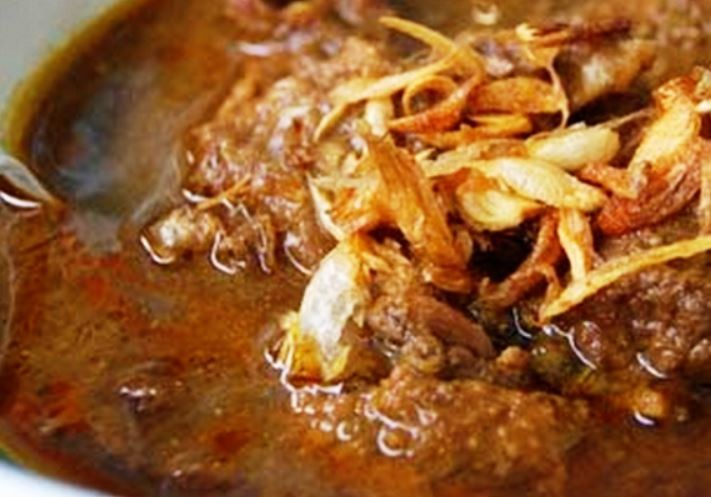 Pedesan Entok, 1. Buah Mangga, 2. Dodol Laragudig, 3. Sirup Mangga, 4. Keripik Buah Mangga, 5. Rumbah, 6. Burbacek, 8. Blengep Cotot, 9. Kerupuk Bonggol Pisang, 10. Geblog, 11. Karedok, 12. Pedesan Entok, 13. Dodol Pelem, 14. Wedang Sereh, 15. Cuwing, 16. Orog – orog, 17. Wajik, 18. Mie Ragit, 19. Bubur Gintir, 20. Cimplo, 21. Petis, 22. Lepet, 23. Dongkal, 24. Emping Melinjo, 25. Kerupuk Udang, 26. Terasi, 27. Kerupuk Kulit Ikan, 28. Keripik Tike, 29. Aneka Ikan Asin, 30. Ikan Asin Jambal Roti, 31. Dodol Gula Merah, 32. Dodol Lolos, 33. Serabi, 34. Glintir, 35. Ketan Tutu, 36. Jalabiya, 37. Kue Cikak, 38. Blencong, 39. Pindang Gombyang Manyung, 40. Kaos Kafka Indramayu, 41. Nagasari, 42. Nasi Lengko, 43. Blendung Jagung