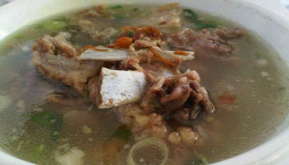 Sop Balungan Mbak Tien via Foody, 1. Brayo, 2. Ikan Crispy, 3. Nasi Ndoreng, 5. Koktail Belimbing, 6. Abon Lele, 7. Jambu Air, 8. Nasi Brongkos, 9. Botok Telur Asin, 10. Nasi Kropokhan, 11. Sop Balungan Mbak Tien, 12. Sop Balungan Babe, 13. Wingko Salem, 14. Kerupuk Udang, 15. Kue Rangin, 16. Wedang Jamu Coro, 17. Wedang Pekak, 18. Kerupuk Catak, 19. Kerajinan Miniatur Masjid Agung Demak, 20. Kerajinan Kaligrafi Demak