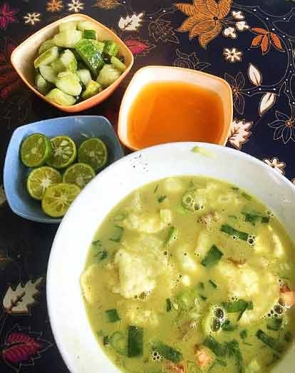 Soto Sadang via IG @paqueena, 1. Opak Ketan Rawagede, 2. Gegeplak Karawang, 3. Kue Ali Khas Karawang, 4. Kawista Madu, 5. Serabi Hijau, 6. Ikan Gabus Bumbu Pucung, 7. Soto Gempol, 8. Tahu Bambu, 9. Kue Gonjing, 10. Soto Sadang, 11. Soto Tangkar, 12. Nasi Liwet, 13. Ayam Goreng Sajolna, 14. Pepes Jambal, 15. Kerupuk Bontot, 16. Dodong Hideung, 17. Rengginang Ketan, 18. Bolu Kijing, 19. Jojongkong, 20. Gandasturi, 21. Kue Semprong, 22. Es Walikota, 23. Brownies Duren, 24. Telur Asin Bakar Batik, 25. Kue Lapis Tape, 26. Tahu Bumbu, 27. Pepes Walahar Khas Karawang