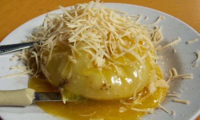 Surabi khas Sukabumi via Budaya Indonesia, 1. Kue Mochi Lampion, 2. Bandros Mang Ata, 3. Tutug Oncom, 5. Roti Priangan, 6. Nasi Uduk Ungu, 7. Bolu Pisang, 8. Surabi khas Sukabumi, 9. Sekoteng Singapore, 10. Bubur Ayam, 11. Coklat Unaichoco, 12. Mie Bakso Super H Achmad Sudja’i, 13. Bubur Ayam Bu Nut, 14. Mie Goreng, 16. Wedang Ronde, 17. Leor Daging, 18. Nasi Hijau, 19. Kue Jahe, 20. Sagon Bakar, 21. Pepes Ikan, 22. Pisang Coklat Cakra, 23. Ciuk, 24. Deblo, 25. Sate Aci, 26. Kuliner Odeon, 27. Teci, 28. Japlak, 29. Aneka Kerajinan Batu, 30. Kerajinan Bambu, 31. Aneka Kerajinan Tanduk