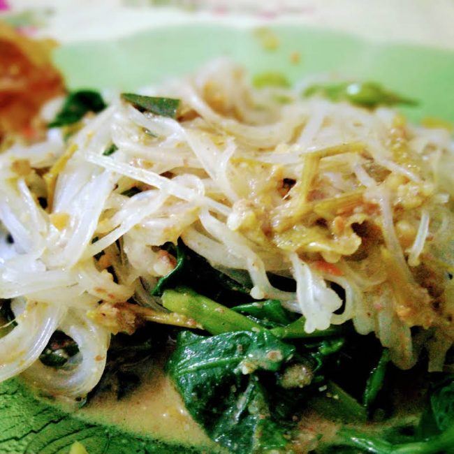 Tekso, 1. Oncom Goreng Majalengka, 2. Kalua Jeruk, 3. Kecap Asli Majalengka, 4. Ampas Kecap, 5. Mangga Gedong Gincu Majalengka, 6. Gula Cakar Khas Majalengka, 7. Seblak Basah, 8. Nasi Lengko, 9. Lotek Khas Majalengka, 10. Tutut, 11. Pepes Jeroan, 12. Jalakotek Majalengka, 13. Surabi Oncom Majalengka, 14. Lumpia Basah, 15. Keripik Tempe khas Majalengka, 16. Durian, 17. Duwet (Jamblang) Majalengka, 18. Seroja Gurih, 19. Tekso, 20. Batik khas Majalengka