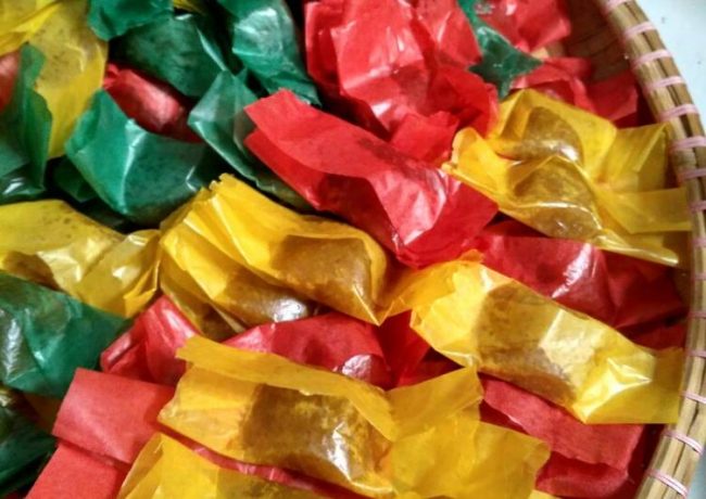 Wajik, 1. Buah Mangga, 2. Dodol Laragudig, 3. Sirup Mangga, 4. Keripik Buah Mangga, 5. Rumbah, 6. Burbacek, 8. Blengep Cotot, 9. Kerupuk Bonggol Pisang, 10. Geblog, 11. Karedok, 12. Pedesan Entok, 13. Dodol Pelem, 14. Wedang Sereh, 15. Cuwing, 16. Orog – orog, 17. Wajik, 18. Mie Ragit, 19. Bubur Gintir, 20. Cimplo, 21. Petis, 22. Lepet, 23. Dongkal, 24. Emping Melinjo, 25. Kerupuk Udang, 26. Terasi, 27. Kerupuk Kulit Ikan, 28. Keripik Tike, 29. Aneka Ikan Asin, 30. Ikan Asin Jambal Roti, 31. Dodol Gula Merah, 32. Dodol Lolos, 33. Serabi, 34. Glintir, 35. Ketan Tutu, 36. Jalabiya, 37. Kue Cikak, 38. Blencong, 39. Pindang Gombyang Manyung, 40. Kaos Kafka Indramayu, 41. Nagasari, 42. Nasi Lengko, 43. Blendung Jagung