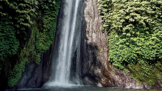 Air Terjun Munduk Oleh Levi Morsy, 1. Air Terjun Lembah Jian, 2. Air Terjun Bertingkat Gitgit, 3. Air Panas Banjar, 4. Air Terjun Mekalongan, 5. Air Terjun Lemukih, 6. Air Terjun yeh Mampeh, 7. Air Terjun Melanting, 8. Air Terjun Munduk, 9. Air Terjun Banyumala, 10. Air Terjun Tembok Barak, 11. Air Terjun Aling – Aling, 12. Air Terjun Jambangan, 13. Air Terjun Sekumpul, 14. Air Terjun Carat Kecil, 15. Air Terjun Carat Besar, 16. Bali Handara Kosaido, 17. Air Terjun Kroya, 18. Air Terjun Yeh Salem, 19. Air Terjun Jembong, 20. Air Terjun Wana Ayu, 21. Air Terjun Tinggarsari, 22. Air Terjun Pucak Manik, 23. Air Terjun Sing – Sing, 24. Air Terjun Colek Pamor, 25. Air Terjun Ceburan, 26. Air Terjun Pucuk, 27. Air Terjun Kembar Sambangan, 28. Air Terjun Cemara, 29. Air Terjun Canging, 30. Air Terjun Dedari, 31. Air Terjun Fiji, 32. Air Terjun Bengbengan, 33. Air Terjun Amer Pakisan, 34. Air Terjun Yeh Bayah, 35. Pantai Batu Sungu, 36. Pantai Penuktukan, 37. Pantai Umeanyar, 38. Pantai Penimbangan, 39. Pantai Banyuwedang, 40. Air Panas Banyuwedang, 41. Pantai Gondol, 42. Pantai Pemuteran, 43. Pantai Goris Pejarakan, 44. Pantai Kerobokan, 45. Pantai Lovina, 46. Pantai Batu Ampar Pejarakan, 47. Vihara Buddha Banjar, 48. Pemandian Air Sanih, 49. Taman Nasional Bali Barat, 50. Ex Pelabuhan Buleleng, 51. Danau Buyan, 52. Danau Tamblingan, 53. Ayunan dan Anjungan Wanagiri, 54. Wisata Desa Kuno Sembiran, 55. Pemandangan Sekitar Pura Bukit Pucak Sakti, 56. Wisata Desa Julah, 57. Situs Batu Gambir Upit, 58. Gedong Kirtya, 59. Pantai Celagi Bantes, 60. Pura Ponjok Batu, 61. Museum Buleleng, 62. Rumah Pohon Temega, 63. Desa Wisata Bulian, 64. Krisna Fantastic Land, 65. Pasar Anyar, 66. Pulau Menjangan, 67. Budidaya Mutiara Penyambangan, 68. Pura Dalem Segara Madu, 69. Pura Beji Sangsit, 70. Bukit Batu Kursi, 71. Pulau Putih, 72. Desa Wisata Sidetapa, 73. Desa Wisata Cempage, 74. Kubu Hobbit Pedawa, 75. Menara Bambu Tigawasa, 76. Pantai Sanggalangit, 77. Pantai Pacung, 78. Wisata Selfie Madenan, 79. Air Terjun Bertingkat Silangjana, 80. Pantai Tukad Puyung Bukti, 81. Pantai Anturan, 82. Pemandian Mumbul Anturan, 83. Bendungan Tirab Ularan, 84. Bendungan Gerogak, 85. Terasering Busungbiu, 86. Desa Wisata Bebetin, 87. Air Terjun Seseran, 88. Desa Wisata Kaliasem, 89. Bukit Teletubbies Kubutambahan, 90. Agrowisata Sepang, 91. Desa Wisata Subuk, 92. Air Terjun Umejero, 93. Agrowisata Umejero, 94. Taman Kota Singaraja, 95. Agrowisata Anggur Banyupoh, 96. Pura Pulaki, 97. Pantai Pulaki, 98. Pelabuhan Celukan Bawang, 99. Pantai Sangsit