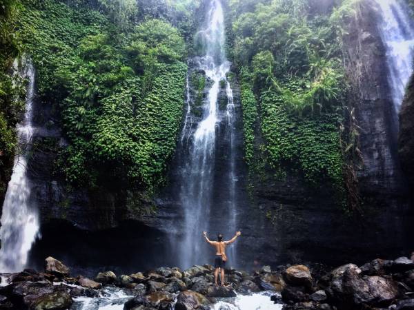 Air Terjun Fiji via Bulelengkab, 1. Air Terjun Lembah Jian, 2. Air Terjun Bertingkat Gitgit, 3. Air Panas Banjar, 4. Air Terjun Mekalongan, 5. Air Terjun Lemukih, 6. Air Terjun yeh Mampeh, 7. Air Terjun Melanting, 8. Air Terjun Munduk, 9. Air Terjun Banyumala, 10. Air Terjun Tembok Barak, 11. Air Terjun Aling – Aling, 12. Air Terjun Jambangan, 13. Air Terjun Sekumpul, 14. Air Terjun Carat Kecil, 15. Air Terjun Carat Besar, 16. Bali Handara Kosaido, 17. Air Terjun Kroya, 18. Air Terjun Yeh Salem, 19. Air Terjun Jembong, 20. Air Terjun Wana Ayu, 21. Air Terjun Tinggarsari, 22. Air Terjun Pucak Manik, 23. Air Terjun Sing – Sing, 24. Air Terjun Colek Pamor, 25. Air Terjun Ceburan, 26. Air Terjun Pucuk, 27. Air Terjun Kembar Sambangan, 28. Air Terjun Cemara, 29. Air Terjun Canging, 30. Air Terjun Dedari, 31. Air Terjun Fiji, 32. Air Terjun Bengbengan, 33. Air Terjun Amer Pakisan, 34. Air Terjun Yeh Bayah, 35. Pantai Batu Sungu, 36. Pantai Penuktukan, 37. Pantai Umeanyar, 38. Pantai Penimbangan, 39. Pantai Banyuwedang, 40. Air Panas Banyuwedang, 41. Pantai Gondol, 42. Pantai Pemuteran, 43. Pantai Goris Pejarakan, 44. Pantai Kerobokan, 45. Pantai Lovina, 46. Pantai Batu Ampar Pejarakan, 47. Vihara Buddha Banjar, 48. Pemandian Air Sanih, 49. Taman Nasional Bali Barat, 50. Ex Pelabuhan Buleleng, 51. Danau Buyan, 52. Danau Tamblingan, 53. Ayunan dan Anjungan Wanagiri, 54. Wisata Desa Kuno Sembiran, 55. Pemandangan Sekitar Pura Bukit Pucak Sakti, 56. Wisata Desa Julah, 57. Situs Batu Gambir Upit, 58. Gedong Kirtya, 59. Pantai Celagi Bantes, 60. Pura Ponjok Batu, 61. Museum Buleleng, 62. Rumah Pohon Temega, 63. Desa Wisata Bulian, 64. Krisna Fantastic Land, 65. Pasar Anyar, 66. Pulau Menjangan, 67. Budidaya Mutiara Penyambangan, 68. Pura Dalem Segara Madu, 69. Pura Beji Sangsit, 70. Bukit Batu Kursi, 71. Pulau Putih, 72. Desa Wisata Sidetapa, 73. Desa Wisata Cempage, 74. Kubu Hobbit Pedawa, 75. Menara Bambu Tigawasa, 76. Pantai Sanggalangit, 77. Pantai Pacung, 78. Wisata Selfie Madenan, 79. Air Terjun Bertingkat Silangjana, 80. Pantai Tukad Puyung Bukti, 81. Pantai Anturan, 82. Pemandian Mumbul Anturan, 83. Bendungan Tirab Ularan, 84. Bendungan Gerogak, 85. Terasering Busungbiu, 86. Desa Wisata Bebetin, 87. Air Terjun Seseran, 88. Desa Wisata Kaliasem, 89. Bukit Teletubbies Kubutambahan, 90. Agrowisata Sepang, 91. Desa Wisata Subuk, 92. Air Terjun Umejero, 93. Agrowisata Umejero, 94. Taman Kota Singaraja, 95. Agrowisata Anggur Banyupoh, 96. Pura Pulaki, 97. Pantai Pulaki, 98. Pelabuhan Celukan Bawang, 99. Pantai Sangsit