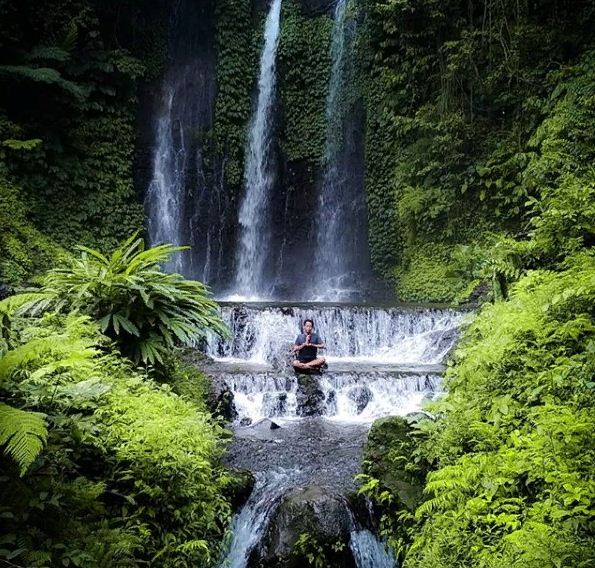 Air Terjun Pucak Manik, 1. Air Terjun Lembah Jian, 2. Air Terjun Bertingkat Gitgit, 3. Air Panas Banjar, 4. Air Terjun Mekalongan, 5. Air Terjun Lemukih, 6. Air Terjun yeh Mampeh, 7. Air Terjun Melanting, 8. Air Terjun Munduk, 9. Air Terjun Banyumala, 10. Air Terjun Tembok Barak, 11. Air Terjun Aling – Aling, 12. Air Terjun Jambangan, 13. Air Terjun Sekumpul, 14. Air Terjun Carat Kecil, 15. Air Terjun Carat Besar, 16. Bali Handara Kosaido, 17. Air Terjun Kroya, 18. Air Terjun Yeh Salem, 19. Air Terjun Jembong, 20. Air Terjun Wana Ayu, 21. Air Terjun Tinggarsari, 22. Air Terjun Pucak Manik, 23. Air Terjun Sing – Sing, 24. Air Terjun Colek Pamor, 25. Air Terjun Ceburan, 26. Air Terjun Pucuk, 27. Air Terjun Kembar Sambangan, 28. Air Terjun Cemara, 29. Air Terjun Canging, 30. Air Terjun Dedari, 31. Air Terjun Fiji, 32. Air Terjun Bengbengan, 33. Air Terjun Amer Pakisan, 34. Air Terjun Yeh Bayah, 35. Pantai Batu Sungu, 36. Pantai Penuktukan, 37. Pantai Umeanyar, 38. Pantai Penimbangan, 39. Pantai Banyuwedang, 40. Air Panas Banyuwedang, 41. Pantai Gondol, 42. Pantai Pemuteran, 43. Pantai Goris Pejarakan, 44. Pantai Kerobokan, 45. Pantai Lovina, 46. Pantai Batu Ampar Pejarakan, 47. Vihara Buddha Banjar, 48. Pemandian Air Sanih, 49. Taman Nasional Bali Barat, 50. Ex Pelabuhan Buleleng, 51. Danau Buyan, 52. Danau Tamblingan, 53. Ayunan dan Anjungan Wanagiri, 54. Wisata Desa Kuno Sembiran, 55. Pemandangan Sekitar Pura Bukit Pucak Sakti, 56. Wisata Desa Julah, 57. Situs Batu Gambir Upit, 58. Gedong Kirtya, 59. Pantai Celagi Bantes, 60. Pura Ponjok Batu, 61. Museum Buleleng, 62. Rumah Pohon Temega, 63. Desa Wisata Bulian, 64. Krisna Fantastic Land, 65. Pasar Anyar, 66. Pulau Menjangan, 67. Budidaya Mutiara Penyambangan, 68. Pura Dalem Segara Madu, 69. Pura Beji Sangsit, 70. Bukit Batu Kursi, 71. Pulau Putih, 72. Desa Wisata Sidetapa, 73. Desa Wisata Cempage, 74. Kubu Hobbit Pedawa, 75. Menara Bambu Tigawasa, 76. Pantai Sanggalangit, 77. Pantai Pacung, 78. Wisata Selfie Madenan, 79. Air Terjun Bertingkat Silangjana, 80. Pantai Tukad Puyung Bukti, 81. Pantai Anturan, 82. Pemandian Mumbul Anturan, 83. Bendungan Tirab Ularan, 84. Bendungan Gerogak, 85. Terasering Busungbiu, 86. Desa Wisata Bebetin, 87. Air Terjun Seseran, 88. Desa Wisata Kaliasem, 89. Bukit Teletubbies Kubutambahan, 90. Agrowisata Sepang, 91. Desa Wisata Subuk, 92. Air Terjun Umejero, 93. Agrowisata Umejero, 94. Taman Kota Singaraja, 95. Agrowisata Anggur Banyupoh, 96. Pura Pulaki, 97. Pantai Pulaki, 98. Pelabuhan Celukan Bawang, 99. Pantai Sangsit