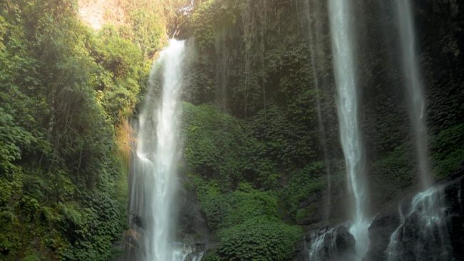 Air Terjun Sekumpul Oleh Nick Wehrli, 1. Air Terjun Tegenungan di Gianyar, 2. Pantai Atuh Nusa Penida, 3. Air Terjun Tibumana, 4. Air Terjun Sekumpul, 5. Pulau Menjangan, 6. Pantai Suluban, 7. Belayu Florist, 8. Air Terjun Kanto lampo, 9. Bandung Waterfall, 10. Bukit Mende, 11. Ladang Bunga Gemitir (Marigold) Desa Temukus, 12. Air Terjun Tukad Cepung, 13. Leke Leke Waterfall, 14. Tukad Melangit, Antugan, 15. Ngarai Rahasia di Sukawati, Hidden Canyon Beji Guwang, 16. Angel’s Billabong, 17. Secret Gardens of Sambangan, 18. Bukit Teletubbies di Nusa Penida, 19. Air Terjun Peguyangan, Nusa Penida, 20. Pantai Melasti (Ungasan), 21. Gunung Batur Desa Pinggan, 22. Tebing hijau dan gua kecil di Undisan, Bangli, 23. Water Blow Nusa Dua, 24. Tebing Banah, Nusa Penida, 25. Blue Lagoon, Nusa Ceningan, 26. Bukit Asah, 27. Pasih Uwug, 28. Pantai Tegal Wangi, 29. Pantai Yeh Leh, 30. Diamond Beach, 31. Gunung Payung Secret Beach, 32. Rafting di Sungai Ayung Ubud, 33. Bukit Campuhan, 34. Kolam Pemandian Tirta Ujung