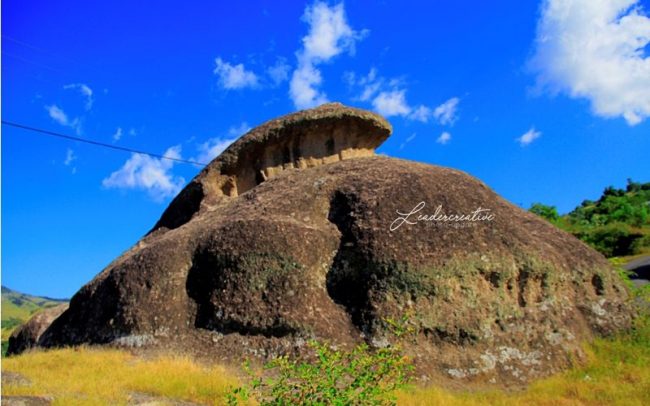 Batu Kodok via Nttupdate, 1. Kampung Adat Bena, 2. Taman laut Siung 17 Pulau, 3. Pemandian Air Panas Mangeruda, 4. Wisata Air Terjun Ogi, 5. Puncak Gunung Inerie, 6. Menikmati Senja Di Puncak Bukit Wolobobo, 7. Panorama Manulalu, 8. Air Panas Boba Soka, 9. Pantai Riung, 10. Batu Kodok, 11. Danau Wawomudha, 12. Kampung Adat Belaraghi, 13. Pantai Leko Ena, 14. Air Terjun Wae Roa, 15. Pantai Ena Bhara, 16. Pulau Rutong, 17. Pulau Kelelawar Ontoloe