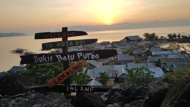 Bukit Batu Purba Foto Mario WP Sina, 1. Pantai Koka, 2. Taman Kota Maumere, 3. Tanjung Kajuwulu, 4. Pintar Asia Beach, 5. Pantai Wairterang, 6. Bukit Nilo – Taman Doa Maria Bunda Segala Bangsa, 7. Maumere Dive Journey DC, 8. Pantai Waiara – Pantai Betesda, 9. Hutan Mangrove Magepanda, 10. Taman Replica Betlehem Nelle, 11. Desa Doka, 12. Museum Bikon Blewut, 13. Pantai Paga, 14. Pantai pasir putih Doreng, 15. Gunung Rokatenda, 16. Kampung Beru, 17. Pulau Kojadoi, 18. Pulau Pangabatang, 19. Gunung Egon, 20. Pemandian Air Panas Blidit, 21. Bukit Tanjung Kolisia Ntt, 22. Air Terjun Murusobe, 23. Pantai Waturia, 24. Bukit Batu Purba, 25. Pulau Karang Taka Mbo Minang, Wolomarang, 26. Situs Jong Dobo, 27. Bukit Nangarasong