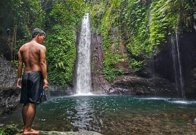 Curug Juneng via IG @fajarkalayuda, 1. Miniatur Dunia Purwokerto, 2. Baturaden, 3. Baturraden Adventure Forest, 4. Pancuran 3, 5. Kebun Raya Baturraden, 6. Pancuran 7, 7. Goa Sarabadak, 8. Telaga Sunyi, 9. Curug Telu, 10. Bukit Bintang Baturraden, 11. Curug Bayan, 12. Curug Ceheng, 13. Curug Kedung Lesung, 14. Curug Nangga, 15. Curug Cipendok, 16. Hutan Pinus Limpakuwus, 17. Curug Jenggala Kalipagu, 18. Air Terjun Baturaden GandaTapa, 19. Curug Gede, 20. Curug Gomblang, 21. Desa Wisata Ketenger, 22. Gunung Slamet, 23. Bukit Pandang Munggang, 24. Bukit Watu Meja, 25. Sendang Bidadari, 26. Kebun Bunga Matahari Rempoah, 27. Bukit Agaran, 28. Bukit Tranggulasih, 29. Puncak Dinar, 30. Bukit Gadog, 31. Lokawisata Baturaden, 32. Mandala Wisata Baturaden, 33. Dreamland Waterpark Ajibarang, 34. Alun – alun Purwokerto, 35. Taman Rekreasi Andhang Pangrenan, 36. Kebun Ku Waterpark, 37. Taman Satria, 38. Taman Balai Kemambang, 39. Wisata Batur Agung, 40. Museum Bank Rakyat Indonesia, 41. Museum Wayang Sendang Mas, 42. Monumen Gatot Subroto, 43. Monumen Sepoer, 44. Monument dan Museum Panglima Besar Jenderal Soedirman, 45. Masjid Saka Tunggal Banyumas, 46. Makam Panembahan Kalibening, 47. Klenteng Hok Tek Bio Pasar Wage, 48. Gua Maria Kaliori, 49. Telaga Pucung, 50. Depo Bay Depo Pelita, 51. Wisata Husada Kalibacin, 52. Bendung Gerak Serayu Gambarsari, 53. Curug Carang, 54. Curug Cidadap Semaya, 55. Curug Wanasuta, 56. Curug Jumeneng, 57. Curug Kembar, 58. Curug Lawa, 59. Curug Lima Kedungbanteng, 60. Curug Penganten Baturaden, 61. Curug Sebrangan, 62. Curug Tebela, 63. Curug Urang, 64. Rumah Pohon Puncak Selok, 65. Curug Grenjang, 66. Curug Lawang, 67. Curug Juneng