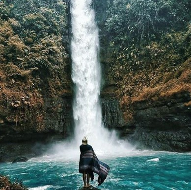 Curug Panganten, 1. Curug Tilu Leuwi Opat, 2. Curug Panganten, 3. Curug Panyandaan, 4. Curug Cimahi, 5. Curug Leuwi Kacapi, 6. Curug Cikawari, 7. Curug Katumiri, 8. Curug Layung, 9. Curug Aseupan, 10. Curug Malela, 11. Curug Ngebul, 12. Curug Lalay, 13. Curug Bugbrug, 14. Curug Pameungpeuk, 15. Curug Sumpel, 16. Curug Anom, 17. Curug Halimun Saguling, 18. Curug Cibuluh