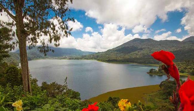 Danau Buyan