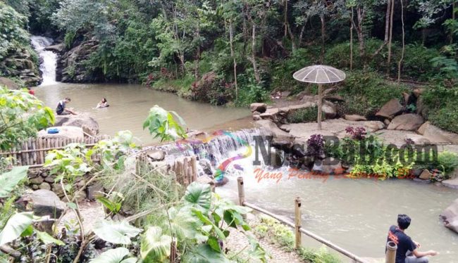 Desa Wisata Bebetin via Nusabali, 1. Air Terjun Lembah Jian, 2. Air Terjun Bertingkat Gitgit, 3. Air Panas Banjar, 4. Air Terjun Mekalongan, 5. Air Terjun Lemukih, 6. Air Terjun yeh Mampeh, 7. Air Terjun Melanting, 8. Air Terjun Munduk, 9. Air Terjun Banyumala, 10. Air Terjun Tembok Barak, 11. Air Terjun Aling – Aling, 12. Air Terjun Jambangan, 13. Air Terjun Sekumpul, 14. Air Terjun Carat Kecil, 15. Air Terjun Carat Besar, 16. Bali Handara Kosaido, 17. Air Terjun Kroya, 18. Air Terjun Yeh Salem, 19. Air Terjun Jembong, 20. Air Terjun Wana Ayu, 21. Air Terjun Tinggarsari, 22. Air Terjun Pucak Manik, 23. Air Terjun Sing – Sing, 24. Air Terjun Colek Pamor, 25. Air Terjun Ceburan, 26. Air Terjun Pucuk, 27. Air Terjun Kembar Sambangan, 28. Air Terjun Cemara, 29. Air Terjun Canging, 30. Air Terjun Dedari, 31. Air Terjun Fiji, 32. Air Terjun Bengbengan, 33. Air Terjun Amer Pakisan, 34. Air Terjun Yeh Bayah, 35. Pantai Batu Sungu, 36. Pantai Penuktukan, 37. Pantai Umeanyar, 38. Pantai Penimbangan, 39. Pantai Banyuwedang, 40. Air Panas Banyuwedang, 41. Pantai Gondol, 42. Pantai Pemuteran, 43. Pantai Goris Pejarakan, 44. Pantai Kerobokan, 45. Pantai Lovina, 46. Pantai Batu Ampar Pejarakan, 47. Vihara Buddha Banjar, 48. Pemandian Air Sanih, 49. Taman Nasional Bali Barat, 50. Ex Pelabuhan Buleleng, 51. Danau Buyan, 52. Danau Tamblingan, 53. Ayunan dan Anjungan Wanagiri, 54. Wisata Desa Kuno Sembiran, 55. Pemandangan Sekitar Pura Bukit Pucak Sakti, 56. Wisata Desa Julah, 57. Situs Batu Gambir Upit, 58. Gedong Kirtya, 59. Pantai Celagi Bantes, 60. Pura Ponjok Batu, 61. Museum Buleleng, 62. Rumah Pohon Temega, 63. Desa Wisata Bulian, 64. Krisna Fantastic Land, 65. Pasar Anyar, 66. Pulau Menjangan, 67. Budidaya Mutiara Penyambangan, 68. Pura Dalem Segara Madu, 69. Pura Beji Sangsit, 70. Bukit Batu Kursi, 71. Pulau Putih, 72. Desa Wisata Sidetapa, 73. Desa Wisata Cempage, 74. Kubu Hobbit Pedawa, 75. Menara Bambu Tigawasa, 76. Pantai Sanggalangit, 77. Pantai Pacung, 78. Wisata Selfie Madenan, 79. Air Terjun Bertingkat Silangjana, 80. Pantai Tukad Puyung Bukti, 81. Pantai Anturan, 82. Pemandian Mumbul Anturan, 83. Bendungan Tirab Ularan, 84. Bendungan Gerogak, 85. Terasering Busungbiu, 86. Desa Wisata Bebetin, 87. Air Terjun Seseran, 88. Desa Wisata Kaliasem, 89. Bukit Teletubbies Kubutambahan, 90. Agrowisata Sepang, 91. Desa Wisata Subuk, 92. Air Terjun Umejero, 93. Agrowisata Umejero, 94. Taman Kota Singaraja, 95. Agrowisata Anggur Banyupoh, 96. Pura Pulaki, 97. Pantai Pulaki, 98. Pelabuhan Celukan Bawang, 99. Pantai Sangsit