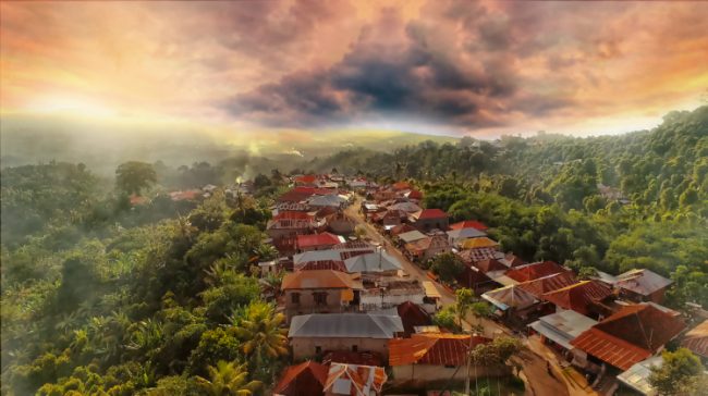 Desa Wisata Sidetapa, 1. Air Terjun Lembah Jian, 2. Air Terjun Bertingkat Gitgit, 3. Air Panas Banjar, 4. Air Terjun Mekalongan, 5. Air Terjun Lemukih, 6. Air Terjun yeh Mampeh, 7. Air Terjun Melanting, 8. Air Terjun Munduk, 9. Air Terjun Banyumala, 10. Air Terjun Tembok Barak, 11. Air Terjun Aling – Aling, 12. Air Terjun Jambangan, 13. Air Terjun Sekumpul, 14. Air Terjun Carat Kecil, 15. Air Terjun Carat Besar, 16. Bali Handara Kosaido, 17. Air Terjun Kroya, 18. Air Terjun Yeh Salem, 19. Air Terjun Jembong, 20. Air Terjun Wana Ayu, 21. Air Terjun Tinggarsari, 22. Air Terjun Pucak Manik, 23. Air Terjun Sing – Sing, 24. Air Terjun Colek Pamor, 25. Air Terjun Ceburan, 26. Air Terjun Pucuk, 27. Air Terjun Kembar Sambangan, 28. Air Terjun Cemara, 29. Air Terjun Canging, 30. Air Terjun Dedari, 31. Air Terjun Fiji, 32. Air Terjun Bengbengan, 33. Air Terjun Amer Pakisan, 34. Air Terjun Yeh Bayah, 35. Pantai Batu Sungu, 36. Pantai Penuktukan, 37. Pantai Umeanyar, 38. Pantai Penimbangan, 39. Pantai Banyuwedang, 40. Air Panas Banyuwedang, 41. Pantai Gondol, 42. Pantai Pemuteran, 43. Pantai Goris Pejarakan, 44. Pantai Kerobokan, 45. Pantai Lovina, 46. Pantai Batu Ampar Pejarakan, 47. Vihara Buddha Banjar, 48. Pemandian Air Sanih, 49. Taman Nasional Bali Barat, 50. Ex Pelabuhan Buleleng, 51. Danau Buyan, 52. Danau Tamblingan, 53. Ayunan dan Anjungan Wanagiri, 54. Wisata Desa Kuno Sembiran, 55. Pemandangan Sekitar Pura Bukit Pucak Sakti, 56. Wisata Desa Julah, 57. Situs Batu Gambir Upit, 58. Gedong Kirtya, 59. Pantai Celagi Bantes, 60. Pura Ponjok Batu, 61. Museum Buleleng, 62. Rumah Pohon Temega, 63. Desa Wisata Bulian, 64. Krisna Fantastic Land, 65. Pasar Anyar, 66. Pulau Menjangan, 67. Budidaya Mutiara Penyambangan, 68. Pura Dalem Segara Madu, 69. Pura Beji Sangsit, 70. Bukit Batu Kursi, 71. Pulau Putih, 72. Desa Wisata Sidetapa, 73. Desa Wisata Cempage, 74. Kubu Hobbit Pedawa, 75. Menara Bambu Tigawasa, 76. Pantai Sanggalangit, 77. Pantai Pacung, 78. Wisata Selfie Madenan, 79. Air Terjun Bertingkat Silangjana, 80. Pantai Tukad Puyung Bukti, 81. Pantai Anturan, 82. Pemandian Mumbul Anturan, 83. Bendungan Tirab Ularan, 84. Bendungan Gerogak, 85. Terasering Busungbiu, 86. Desa Wisata Bebetin, 87. Air Terjun Seseran, 88. Desa Wisata Kaliasem, 89. Bukit Teletubbies Kubutambahan, 90. Agrowisata Sepang, 91. Desa Wisata Subuk, 92. Air Terjun Umejero, 93. Agrowisata Umejero, 94. Taman Kota Singaraja, 95. Agrowisata Anggur Banyupoh, 96. Pura Pulaki, 97. Pantai Pulaki, 98. Pelabuhan Celukan Bawang, 99. Pantai Sangsit
