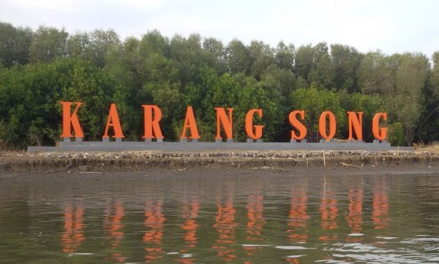 Hutan Mangrove Karangsong via ksmtour, 1. Pantai Dadap, 2. Wisata Pohon Randu Gede, 3. Jembatan Terusan Indramayu, 4. Scince Center Mutiara Bangsa, 5. Pulau Biawak Indramayu, 6. Taman Tjimanoek, 7. Waduk Cipancuh Indramayu, 8. Hutan Mangrove Karangsong, 9. Tugu Perjuangan, 10. Pantai Glayem, 11. Agung Fantasi Waterpark, 12. Kolam Pemancingan Wanguk, 13. Alun – alun Indramayu, 14. Situ Bolang, 15. Situs Buyut Banjar, 16. Pantai Balongan Indah, 17. Pantai Tanah Merah Eretan, 18. Taman Rusa Bumi Patra, 19. Wisata Tiga Bintang Firdaus, 20. Agung Fantasi water Park, 21. Waterboom Bojongsari, 22. Pantai Eretan, 23. Agrowisata Mangga, 24. Pantai Tebing Patrol, 25. Pantai Cibugel, 26. Pantai Solikin, 27. Pantai Limbangan, 28. Waterboom Tirta Djaya, 29. Curug Citayam Indramayu, 30. Masjid Agung Indramayu, 31. Pantai Rembat, 32. Monumen Bumi Patra, 33. Pantai Karangsong, 34. Pantai Tirtamaya