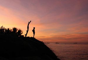 Kampung Beru via IG @chrisinehardi, 1. Pantai Koka, 2. Taman Kota Maumere, 3. Tanjung Kajuwulu, 4. Pintar Asia Beach, 5. Pantai Wairterang, 6. Bukit Nilo – Taman Doa Maria Bunda Segala Bangsa, 7. Maumere Dive Journey DC, 8. Pantai Waiara – Pantai Betesda, 9. Hutan Mangrove Magepanda, 10. Taman Replica Betlehem Nelle, 11. Desa Doka, 12. Museum Bikon Blewut, 13. Pantai Paga, 14. Pantai pasir putih Doreng, 15. Gunung Rokatenda, 16. Kampung Beru, 17. Pulau Kojadoi, 18. Pulau Pangabatang, 19. Gunung Egon, 20. Pemandian Air Panas Blidit, 21. Bukit Tanjung Kolisia Ntt, 22. Air Terjun Murusobe, 23. Pantai Waturia, 24. Bukit Batu Purba, 25. Pulau Karang Taka Mbo Minang, Wolomarang, 26. Situs Jong Dobo, 27. Bukit Nangarasong