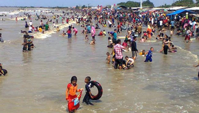 Pantai Balongan Indah via Tosupedia, 1. Pantai Dadap, 2. Wisata Pohon Randu Gede, 3. Jembatan Terusan Indramayu, 4. Scince Center Mutiara Bangsa, 5. Pulau Biawak Indramayu, 6. Taman Tjimanoek, 7. Waduk Cipancuh Indramayu, 8. Hutan Mangrove Karangsong, 9. Tugu Perjuangan, 10. Pantai Glayem, 11. Agung Fantasi Waterpark, 12. Kolam Pemancingan Wanguk, 13. Alun – alun Indramayu, 14. Situ Bolang, 15. Situs Buyut Banjar, 16. Pantai Balongan Indah, 17. Pantai Tanah Merah Eretan, 18. Taman Rusa Bumi Patra, 19. Wisata Tiga Bintang Firdaus, 20. Agung Fantasi water Park, 21. Waterboom Bojongsari, 22. Pantai Eretan, 23. Agrowisata Mangga, 24. Pantai Tebing Patrol, 25. Pantai Cibugel, 26. Pantai Solikin, 27. Pantai Limbangan, 28. Waterboom Tirta Djaya, 29. Curug Citayam Indramayu, 30. Masjid Agung Indramayu, 31. Pantai Rembat, 32. Monumen Bumi Patra, 33. Pantai Karangsong, 34. Pantai Tirtamaya