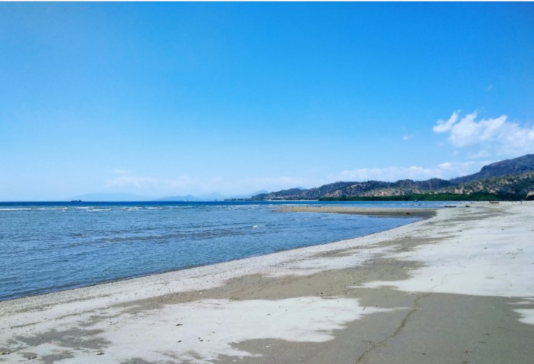 Pantai Berluli via Mi, 1. Pantai Berluli, 2. Wisata Pantai Pasir Putih Atapupu, 3. Pantai Motaain, 4. Wisata Teluk Gurita, 5. Air Terjun Mauhalek, 6. Wisata Benteng Ranu Hitu, 7. Wisata Lembah Fulan Fehan, 8. Bukit Kakeu Mantenu, 9. Bukit Batu Maudemu, 10. Wisata Kolam Susuk, 11. Wisata Kampung Adat Kewar, 12. Wisata Bukit Tuamese, 13. Taman Kota Atambua, 14. Wisata Pacuan Kuda Desa Tniumanu, 15. PLBN Indonesia, 16. Pantai Tuamese