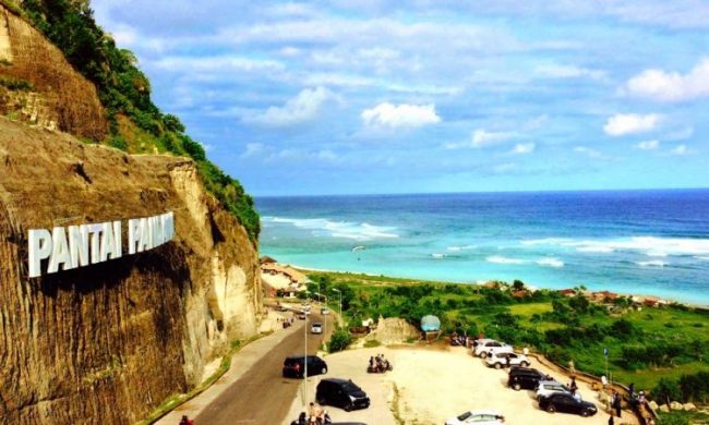 Pantai Pandawa via Metrobali 34 Tempat Wisata Anak di Bali, Bermain Seru Bersama Keluarga!