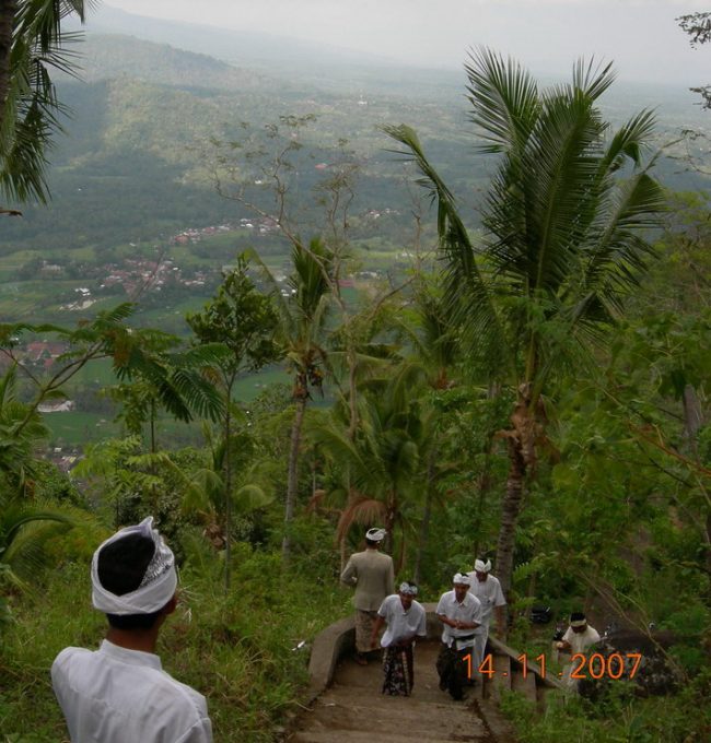 Pemandangan Sekitar Pura Puncak Sakti, 1. Air Terjun Lembah Jian, 2. Air Terjun Bertingkat Gitgit, 3. Air Panas Banjar, 4. Air Terjun Mekalongan, 5. Air Terjun Lemukih, 6. Air Terjun yeh Mampeh, 7. Air Terjun Melanting, 8. Air Terjun Munduk, 9. Air Terjun Banyumala, 10. Air Terjun Tembok Barak, 11. Air Terjun Aling – Aling, 12. Air Terjun Jambangan, 13. Air Terjun Sekumpul, 14. Air Terjun Carat Kecil, 15. Air Terjun Carat Besar, 16. Bali Handara Kosaido, 17. Air Terjun Kroya, 18. Air Terjun Yeh Salem, 19. Air Terjun Jembong, 20. Air Terjun Wana Ayu, 21. Air Terjun Tinggarsari, 22. Air Terjun Pucak Manik, 23. Air Terjun Sing – Sing, 24. Air Terjun Colek Pamor, 25. Air Terjun Ceburan, 26. Air Terjun Pucuk, 27. Air Terjun Kembar Sambangan, 28. Air Terjun Cemara, 29. Air Terjun Canging, 30. Air Terjun Dedari, 31. Air Terjun Fiji, 32. Air Terjun Bengbengan, 33. Air Terjun Amer Pakisan, 34. Air Terjun Yeh Bayah, 35. Pantai Batu Sungu, 36. Pantai Penuktukan, 37. Pantai Umeanyar, 38. Pantai Penimbangan, 39. Pantai Banyuwedang, 40. Air Panas Banyuwedang, 41. Pantai Gondol, 42. Pantai Pemuteran, 43. Pantai Goris Pejarakan, 44. Pantai Kerobokan, 45. Pantai Lovina, 46. Pantai Batu Ampar Pejarakan, 47. Vihara Buddha Banjar, 48. Pemandian Air Sanih, 49. Taman Nasional Bali Barat, 50. Ex Pelabuhan Buleleng, 51. Danau Buyan, 52. Danau Tamblingan, 53. Ayunan dan Anjungan Wanagiri, 54. Wisata Desa Kuno Sembiran, 55. Pemandangan Sekitar Pura Bukit Pucak Sakti, 56. Wisata Desa Julah, 57. Situs Batu Gambir Upit, 58. Gedong Kirtya, 59. Pantai Celagi Bantes, 60. Pura Ponjok Batu, 61. Museum Buleleng, 62. Rumah Pohon Temega, 63. Desa Wisata Bulian, 64. Krisna Fantastic Land, 65. Pasar Anyar, 66. Pulau Menjangan, 67. Budidaya Mutiara Penyambangan, 68. Pura Dalem Segara Madu, 69. Pura Beji Sangsit, 70. Bukit Batu Kursi, 71. Pulau Putih, 72. Desa Wisata Sidetapa, 73. Desa Wisata Cempage, 74. Kubu Hobbit Pedawa, 75. Menara Bambu Tigawasa, 76. Pantai Sanggalangit, 77. Pantai Pacung, 78. Wisata Selfie Madenan, 79. Air Terjun Bertingkat Silangjana, 80. Pantai Tukad Puyung Bukti, 81. Pantai Anturan, 82. Pemandian Mumbul Anturan, 83. Bendungan Tirab Ularan, 84. Bendungan Gerogak, 85. Terasering Busungbiu, 86. Desa Wisata Bebetin, 87. Air Terjun Seseran, 88. Desa Wisata Kaliasem, 89. Bukit Teletubbies Kubutambahan, 90. Agrowisata Sepang, 91. Desa Wisata Subuk, 92. Air Terjun Umejero, 93. Agrowisata Umejero, 94. Taman Kota Singaraja, 95. Agrowisata Anggur Banyupoh, 96. Pura Pulaki, 97. Pantai Pulaki, 98. Pelabuhan Celukan Bawang, 99. Pantai Sangsit