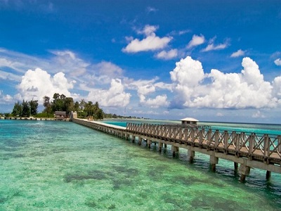 Pulau Lancang, 1. Pantai Pasir Perawan, 2. Jembatan Cinta, 3. Pantai Pulau Dolphin, 4. Taman Nasional, 5. Pantai Bintang, 6. Pantai Saung Cemara Kasih, 7. Pulau Tidung Kecil, 8. Pantai Pulau Perak, 9. Saung Sunset, 10. Pantai Semak Daun, 11. Jembatan Pengantin, 12. Pantai Pulau Air, 13. Pantai LIPI, 14. Danau Asmara, 15. Pantai Pulau Bira, 16. Pulau Untung Jawa, 17. Pulau Kotok, 18. Pulau Bidadari, 19. Pulau Onrust, 20. Pulau Ayer, 21. Pulau Harapan, 22. Pulau Pramuka, 23. Pulau Macan, 24. Pulau Pari, 25. Pulau Genteng Kecil, 26. Pulau Pantara, 27. Pulau Pelangi, 28. Pulau Sepa, 29. Pulau Putri, 30. Pulau Kelor, 31. Pulau Sabira, 32.  Pulau Kelapa, 33. Pulau Lancang, 34. Pulau Panggang, 35. Pulau Edam