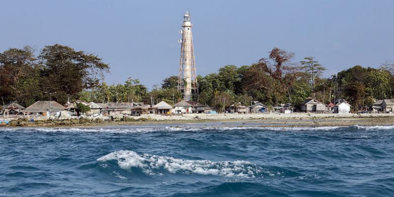Pulau Sabira travel.kompascom, 1. Pantai Pasir Perawan, 2. Jembatan Cinta, 3. Pantai Pulau Dolphin, 4. Taman Nasional, 5. Pantai Bintang, 6. Pantai Saung Cemara Kasih, 7. Pulau Tidung Kecil, 8. Pantai Pulau Perak, 9. Saung Sunset, 10. Pantai Semak Daun, 11. Jembatan Pengantin, 12. Pantai Pulau Air, 13. Pantai LIPI, 14. Danau Asmara, 15. Pantai Pulau Bira, 16. Pulau Untung Jawa, 17. Pulau Kotok, 18. Pulau Bidadari, 19. Pulau Onrust, 20. Pulau Ayer, 21. Pulau Harapan, 22. Pulau Pramuka, 23. Pulau Macan, 24. Pulau Pari, 25. Pulau Genteng Kecil, 26. Pulau Pantara, 27. Pulau Pelangi, 28. Pulau Sepa, 29. Pulau Putri, 30. Pulau Kelor, 31. Pulau Sabira, 32.  Pulau Kelapa, 33. Pulau Lancang, 34. Pulau Panggang, 35. Pulau Edam