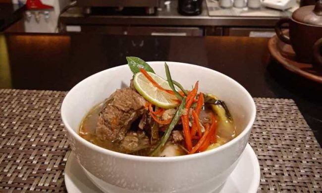 Sayur Becek via IG @kyriadgrandmasterpurwodadi, 1. Emping Jagung, 2. Kue Semprong, 3. Yangko, 4. Serabi Ayu, 5. Mie Tek – Tek, 6. Nasi Jagung, 7. Swike, 8. Nasi Pager, 9. Garang Asem, 10. Sayur Becek, 11. Ayam Pencok, 12. Mie Rebus Khas Grobogan