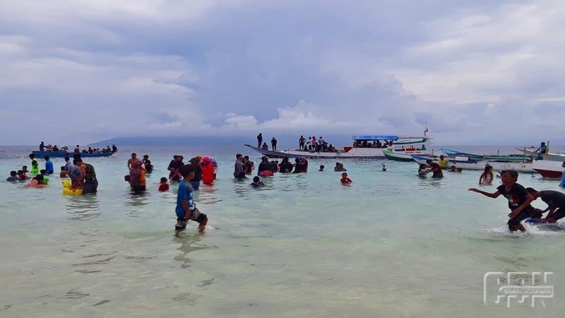 Taka Mbo Ninang Wolomarang via Cendananews, 1. Pantai Koka, 2. Taman Kota Maumere, 3. Tanjung Kajuwulu, 4. Pintar Asia Beach, 5. Pantai Wairterang, 6. Bukit Nilo – Taman Doa Maria Bunda Segala Bangsa, 7. Maumere Dive Journey DC, 8. Pantai Waiara – Pantai Betesda, 9. Hutan Mangrove Magepanda, 10. Taman Replica Betlehem Nelle, 11. Desa Doka, 12. Museum Bikon Blewut, 13. Pantai Paga, 14. Pantai pasir putih Doreng, 15. Gunung Rokatenda, 16. Kampung Beru, 17. Pulau Kojadoi, 18. Pulau Pangabatang, 19. Gunung Egon, 20. Pemandian Air Panas Blidit, 21. Bukit Tanjung Kolisia Ntt, 22. Air Terjun Murusobe, 23. Pantai Waturia, 24. Bukit Batu Purba, 25. Pulau Karang Taka Mbo Minang, Wolomarang, 26. Situs Jong Dobo, 27. Bukit Nangarasong