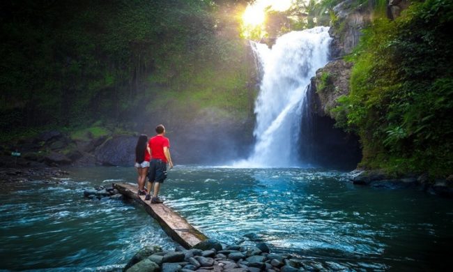 Wisata Air Terjun Slau via Kuta