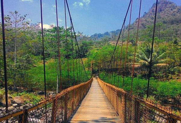 Wisata Batur Agung via Lihat, 1. Miniatur Dunia Purwokerto, 2. Baturaden, 3. Baturraden Adventure Forest, 4. Pancuran 3, 5. Kebun Raya Baturraden, 6. Pancuran 7, 7. Goa Sarabadak, 8. Telaga Sunyi, 9. Curug Telu, 10. Bukit Bintang Baturraden, 11. Curug Bayan, 12. Curug Ceheng, 13. Curug Kedung Lesung, 14. Curug Nangga, 15. Curug Cipendok, 16. Hutan Pinus Limpakuwus, 17. Curug Jenggala Kalipagu, 18. Air Terjun Baturaden GandaTapa, 19. Curug Gede, 20. Curug Gomblang, 21. Desa Wisata Ketenger, 22. Gunung Slamet, 23. Bukit Pandang Munggang, 24. Bukit Watu Meja, 25. Sendang Bidadari, 26. Kebun Bunga Matahari Rempoah, 27. Bukit Agaran, 28. Bukit Tranggulasih, 29. Puncak Dinar, 30. Bukit Gadog, 31. Lokawisata Baturaden, 32. Mandala Wisata Baturaden, 33. Dreamland Waterpark Ajibarang, 34. Alun – alun Purwokerto, 35. Taman Rekreasi Andhang Pangrenan, 36. Kebun Ku Waterpark, 37. Taman Satria, 38. Taman Balai Kemambang, 39. Wisata Batur Agung, 40. Museum Bank Rakyat Indonesia, 41. Museum Wayang Sendang Mas, 42. Monumen Gatot Subroto, 43. Monumen Sepoer, 44. Monument dan Museum Panglima Besar Jenderal Soedirman, 45. Masjid Saka Tunggal Banyumas, 46. Makam Panembahan Kalibening, 47. Klenteng Hok Tek Bio Pasar Wage, 48. Gua Maria Kaliori, 49. Telaga Pucung, 50. Depo Bay Depo Pelita, 51. Wisata Husada Kalibacin, 52. Bendung Gerak Serayu Gambarsari, 53. Curug Carang, 54. Curug Cidadap Semaya, 55. Curug Wanasuta, 56. Curug Jumeneng, 57. Curug Kembar, 58. Curug Lawa, 59. Curug Lima Kedungbanteng, 60. Curug Penganten Baturaden, 61. Curug Sebrangan, 62. Curug Tebela, 63. Curug Urang, 64. Rumah Pohon Puncak Selok, 65. Curug Grenjang, 66. Curug Lawang, 67. Curug Juneng