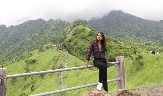 Wisata Selfie Madenan via Istimewa, 1. Air Terjun Lembah Jian, 2. Air Terjun Bertingkat Gitgit, 3. Air Panas Banjar, 4. Air Terjun Mekalongan, 5. Air Terjun Lemukih, 6. Air Terjun yeh Mampeh, 7. Air Terjun Melanting, 8. Air Terjun Munduk, 9. Air Terjun Banyumala, 10. Air Terjun Tembok Barak, 11. Air Terjun Aling – Aling, 12. Air Terjun Jambangan, 13. Air Terjun Sekumpul, 14. Air Terjun Carat Kecil, 15. Air Terjun Carat Besar, 16. Bali Handara Kosaido, 17. Air Terjun Kroya, 18. Air Terjun Yeh Salem, 19. Air Terjun Jembong, 20. Air Terjun Wana Ayu, 21. Air Terjun Tinggarsari, 22. Air Terjun Pucak Manik, 23. Air Terjun Sing – Sing, 24. Air Terjun Colek Pamor, 25. Air Terjun Ceburan, 26. Air Terjun Pucuk, 27. Air Terjun Kembar Sambangan, 28. Air Terjun Cemara, 29. Air Terjun Canging, 30. Air Terjun Dedari, 31. Air Terjun Fiji, 32. Air Terjun Bengbengan, 33. Air Terjun Amer Pakisan, 34. Air Terjun Yeh Bayah, 35. Pantai Batu Sungu, 36. Pantai Penuktukan, 37. Pantai Umeanyar, 38. Pantai Penimbangan, 39. Pantai Banyuwedang, 40. Air Panas Banyuwedang, 41. Pantai Gondol, 42. Pantai Pemuteran, 43. Pantai Goris Pejarakan, 44. Pantai Kerobokan, 45. Pantai Lovina, 46. Pantai Batu Ampar Pejarakan, 47. Vihara Buddha Banjar, 48. Pemandian Air Sanih, 49. Taman Nasional Bali Barat, 50. Ex Pelabuhan Buleleng, 51. Danau Buyan, 52. Danau Tamblingan, 53. Ayunan dan Anjungan Wanagiri, 54. Wisata Desa Kuno Sembiran, 55. Pemandangan Sekitar Pura Bukit Pucak Sakti, 56. Wisata Desa Julah, 57. Situs Batu Gambir Upit, 58. Gedong Kirtya, 59. Pantai Celagi Bantes, 60. Pura Ponjok Batu, 61. Museum Buleleng, 62. Rumah Pohon Temega, 63. Desa Wisata Bulian, 64. Krisna Fantastic Land, 65. Pasar Anyar, 66. Pulau Menjangan, 67. Budidaya Mutiara Penyambangan, 68. Pura Dalem Segara Madu, 69. Pura Beji Sangsit, 70. Bukit Batu Kursi, 71. Pulau Putih, 72. Desa Wisata Sidetapa, 73. Desa Wisata Cempage, 74. Kubu Hobbit Pedawa, 75. Menara Bambu Tigawasa, 76. Pantai Sanggalangit, 77. Pantai Pacung, 78. Wisata Selfie Madenan, 79. Air Terjun Bertingkat Silangjana, 80. Pantai Tukad Puyung Bukti, 81. Pantai Anturan, 82. Pemandian Mumbul Anturan, 83. Bendungan Tirab Ularan, 84. Bendungan Gerogak, 85. Terasering Busungbiu, 86. Desa Wisata Bebetin, 87. Air Terjun Seseran, 88. Desa Wisata Kaliasem, 89. Bukit Teletubbies Kubutambahan, 90. Agrowisata Sepang, 91. Desa Wisata Subuk, 92. Air Terjun Umejero, 93. Agrowisata Umejero, 94. Taman Kota Singaraja, 95. Agrowisata Anggur Banyupoh, 96. Pura Pulaki, 97. Pantai Pulaki, 98. Pelabuhan Celukan Bawang, 99. Pantai Sangsit
