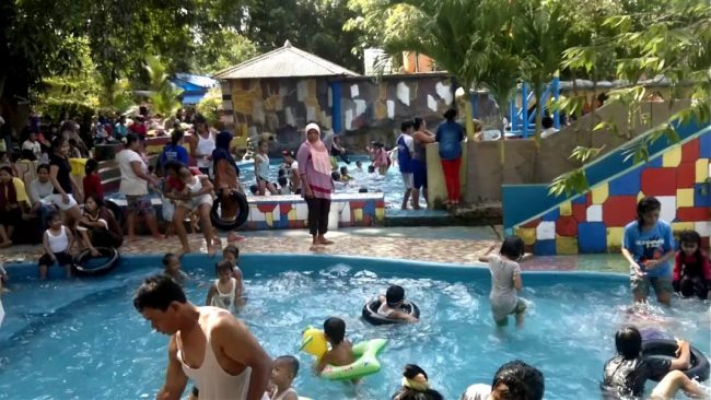 Wisata Tiga Bintang Firdaus via Ytimgcom, 1. Pantai Dadap, 2. Wisata Pohon Randu Gede, 3. Jembatan Terusan Indramayu, 4. Scince Center Mutiara Bangsa, 5. Pulau Biawak Indramayu, 6. Taman Tjimanoek, 7. Waduk Cipancuh Indramayu, 8. Hutan Mangrove Karangsong, 9. Tugu Perjuangan, 10. Pantai Glayem, 11. Agung Fantasi Waterpark, 12. Kolam Pemancingan Wanguk, 13. Alun – alun Indramayu, 14. Situ Bolang, 15. Situs Buyut Banjar, 16. Pantai Balongan Indah, 17. Pantai Tanah Merah Eretan, 18. Taman Rusa Bumi Patra, 19. Wisata Tiga Bintang Firdaus, 20. Agung Fantasi water Park, 21. Waterboom Bojongsari, 22. Pantai Eretan, 23. Agrowisata Mangga, 24. Pantai Tebing Patrol, 25. Pantai Cibugel, 26. Pantai Solikin, 27. Pantai Limbangan, 28. Waterboom Tirta Djaya, 29. Curug Citayam Indramayu, 30. Masjid Agung Indramayu, 31. Pantai Rembat, 32. Monumen Bumi Patra, 33. Pantai Karangsong, 34. Pantai Tirtamaya